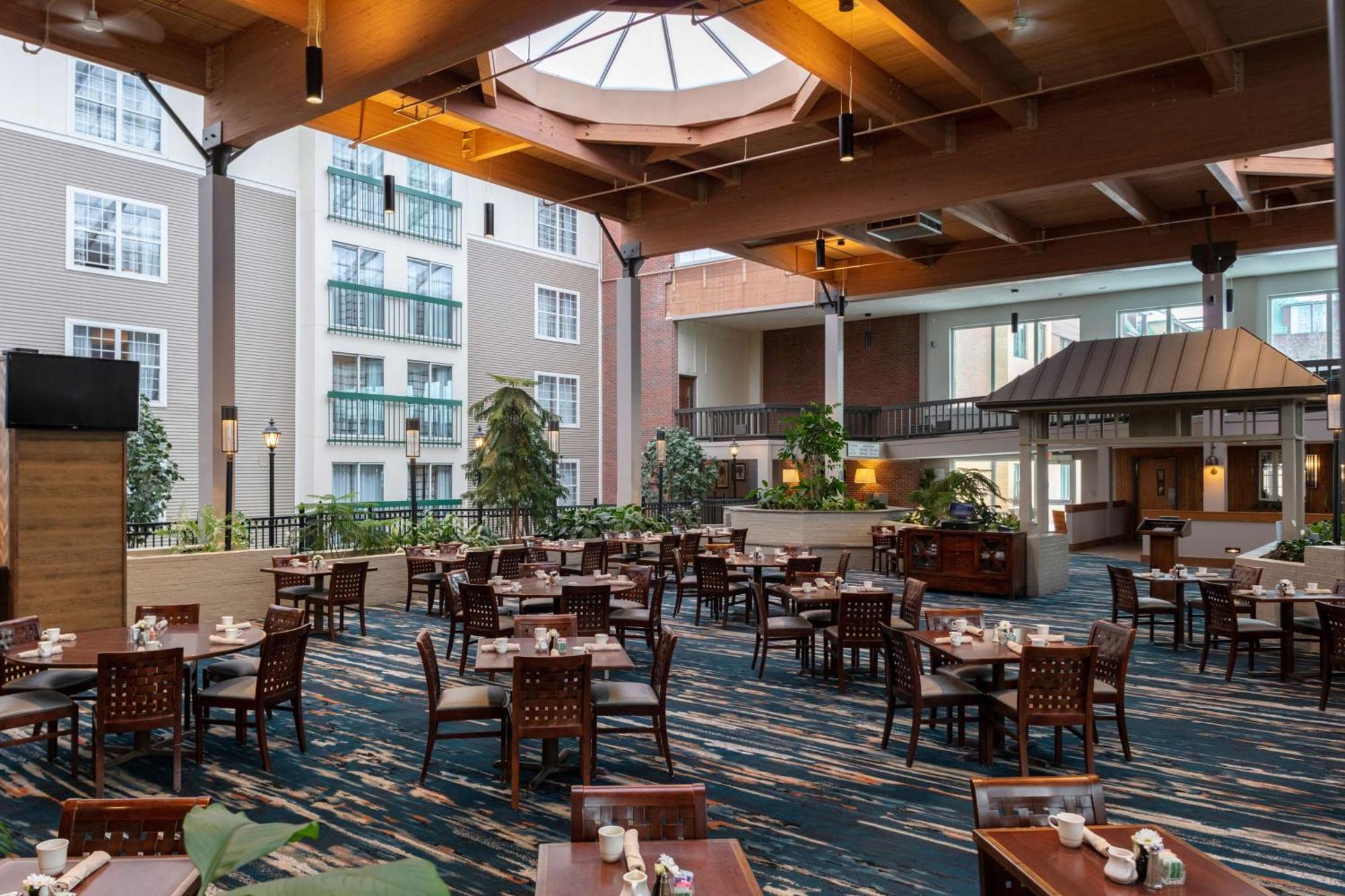 Doubletree By Hilton Vermont Hotel Burlington