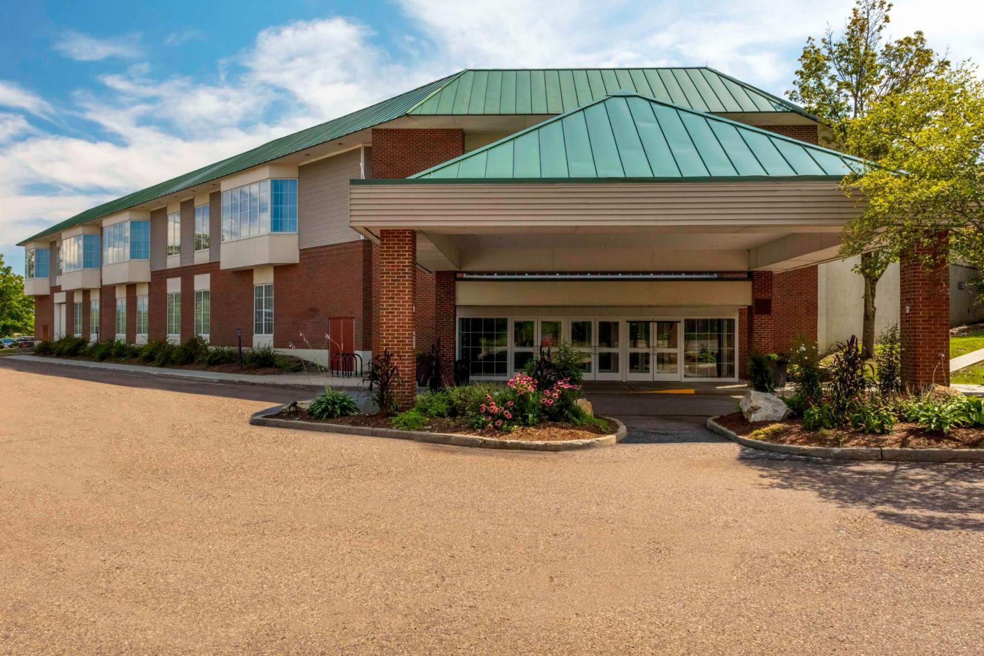Doubletree By Hilton Vermont 4* Burlington